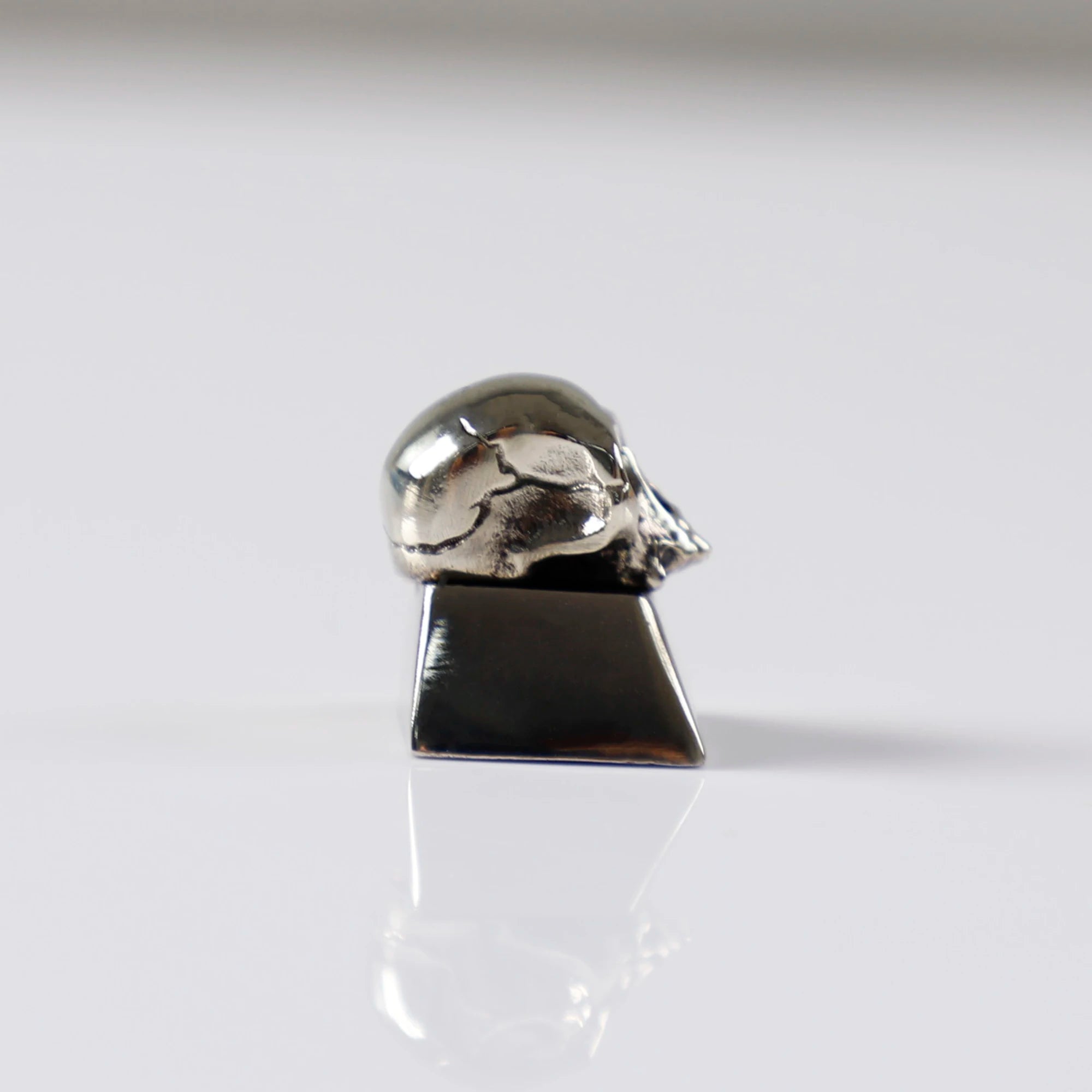ESC Key 1pcs stereoscopic Pure Copper keycaps Skull Handmade Artisans Metal Key Caps for Mechanical Keyboard