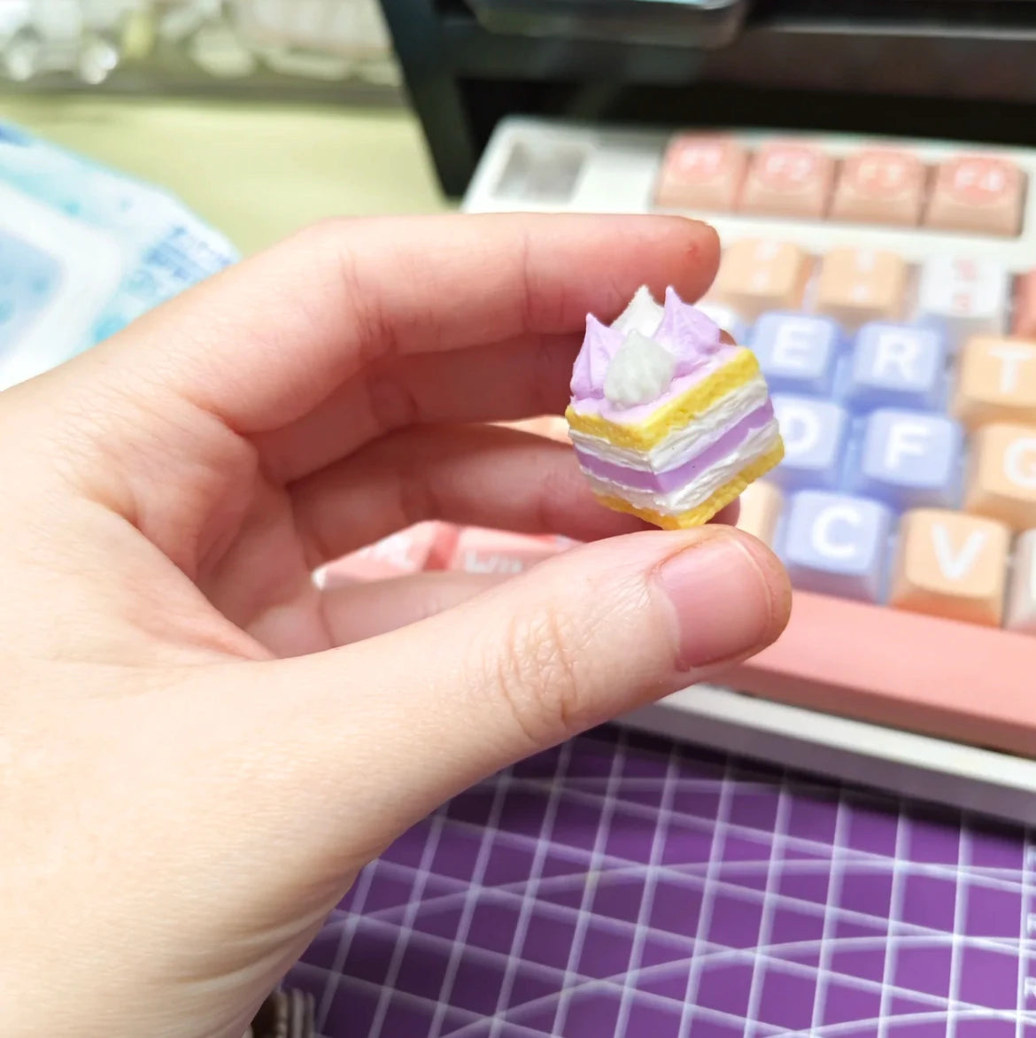 Cute Cake Keycaps Kawaii Clay Keyboard Caps Niche Food Toys Keycap Customized Clay Manual Cross Shaft Mechanical Keyboard Caps