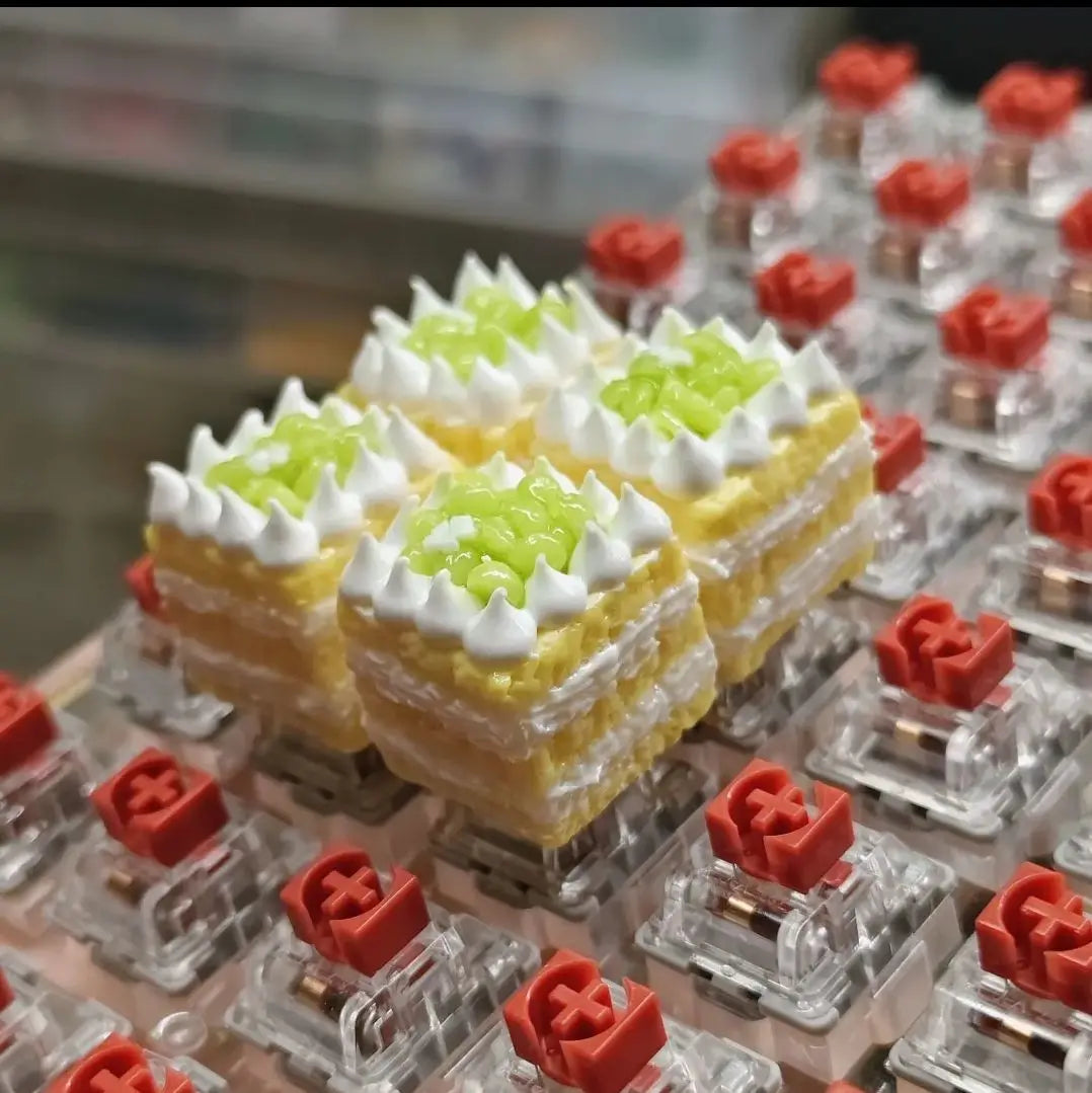 Original Cute Cake Keycap Kawaii Clay Keyboard Caps Custom Handmade Game Artistic Keycaps for Mechanical Keyboard Gift MX Switch